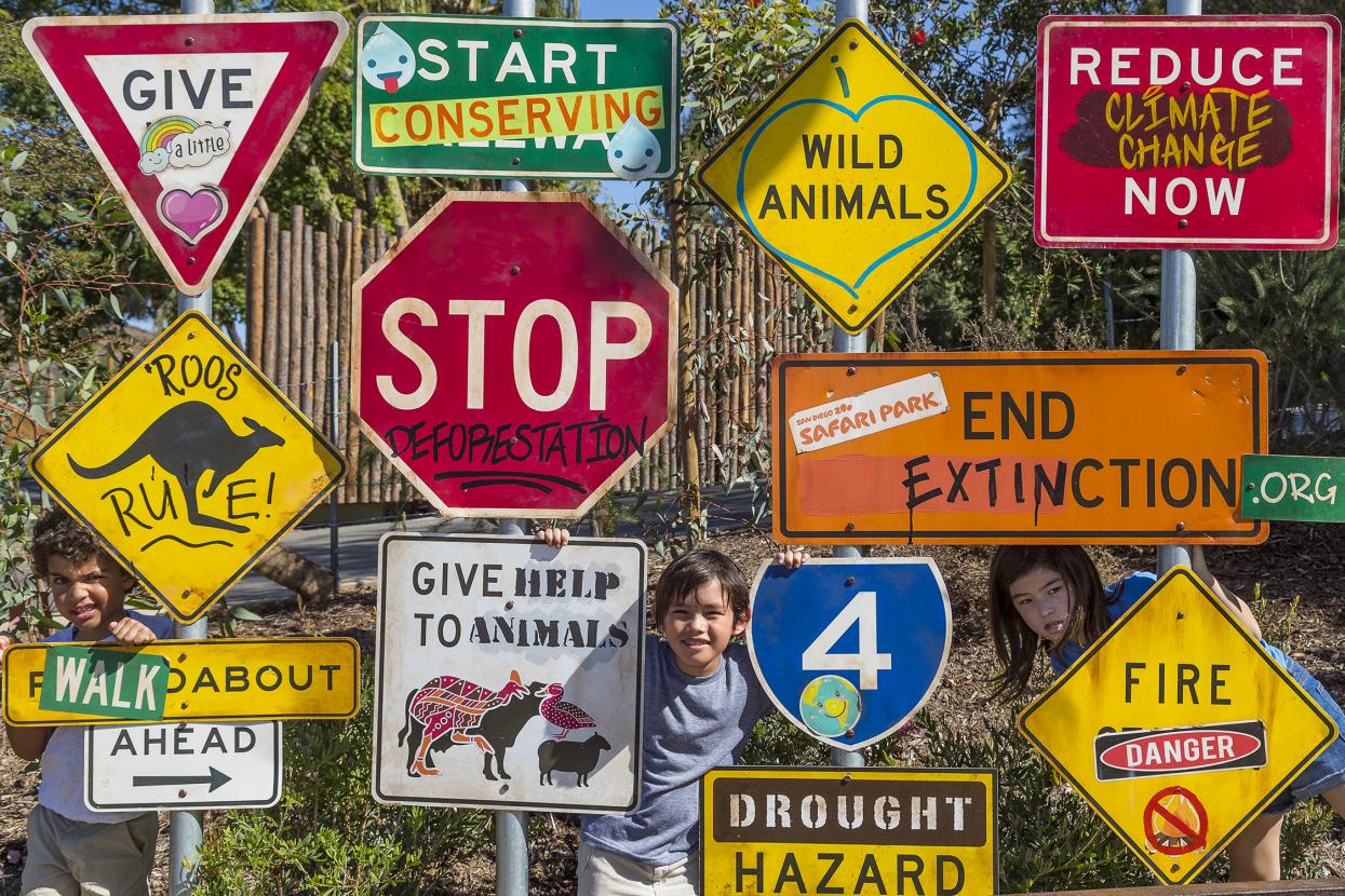 Road signs at Walkabout Australia